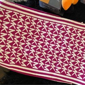 Micheal Kors scarf